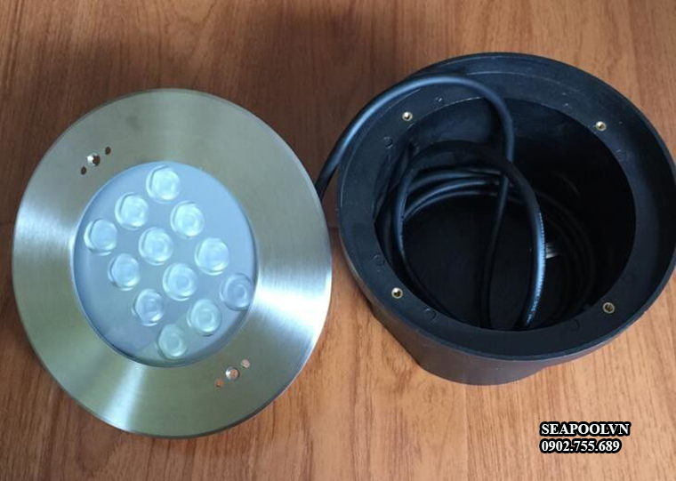 Đèn âm nước chiếu sáng bể bơi Đèn led hồ bơi