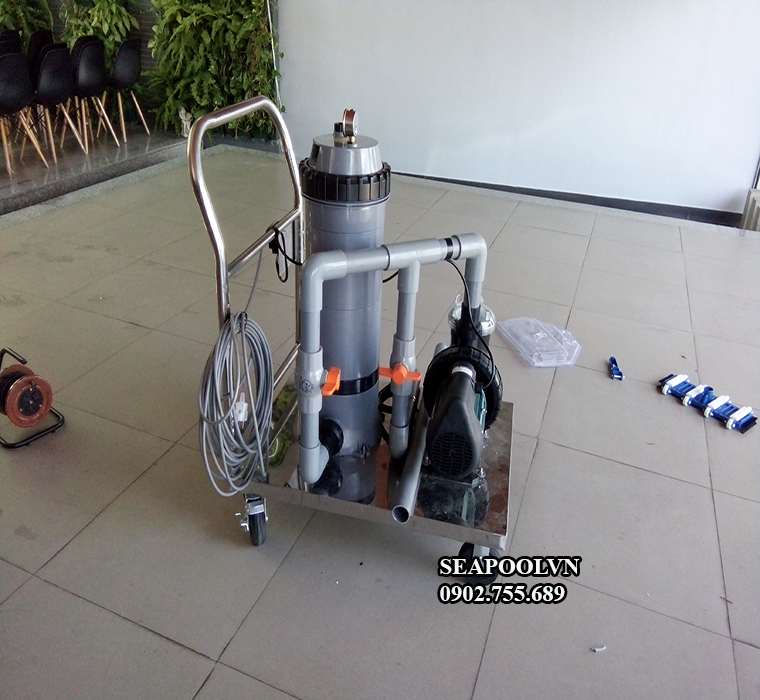 Thiết bị vệ sinh hồ bơi thiết bị hồ bơi
